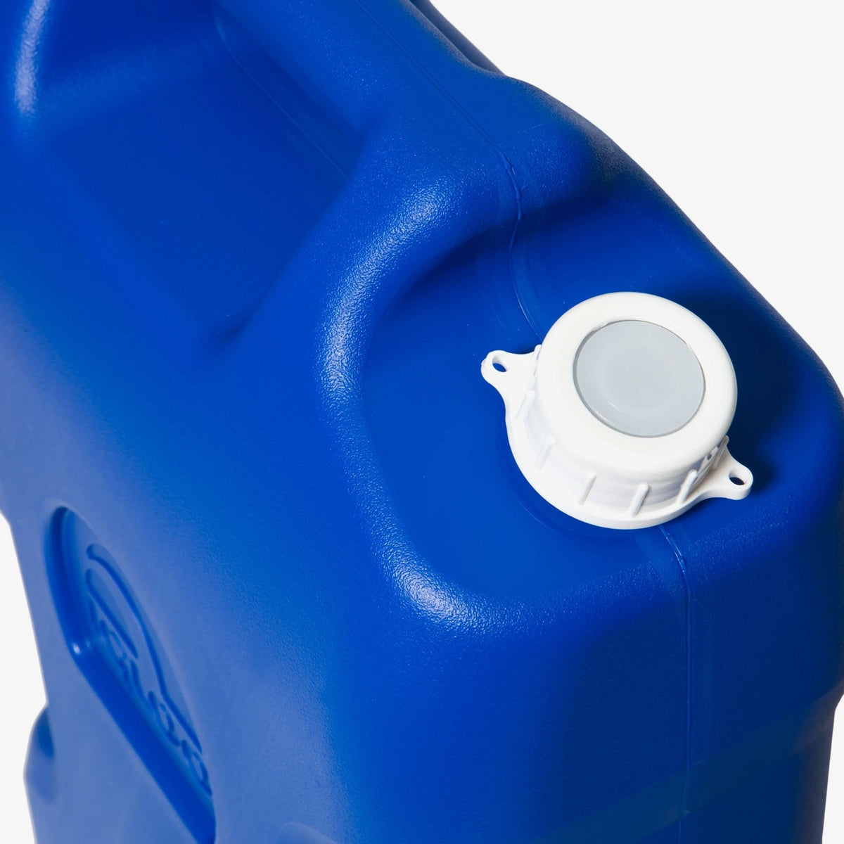 6-gallon-water-container-x6 42154-6-gallon-water-container-ii-majestic-blue-top.jpg