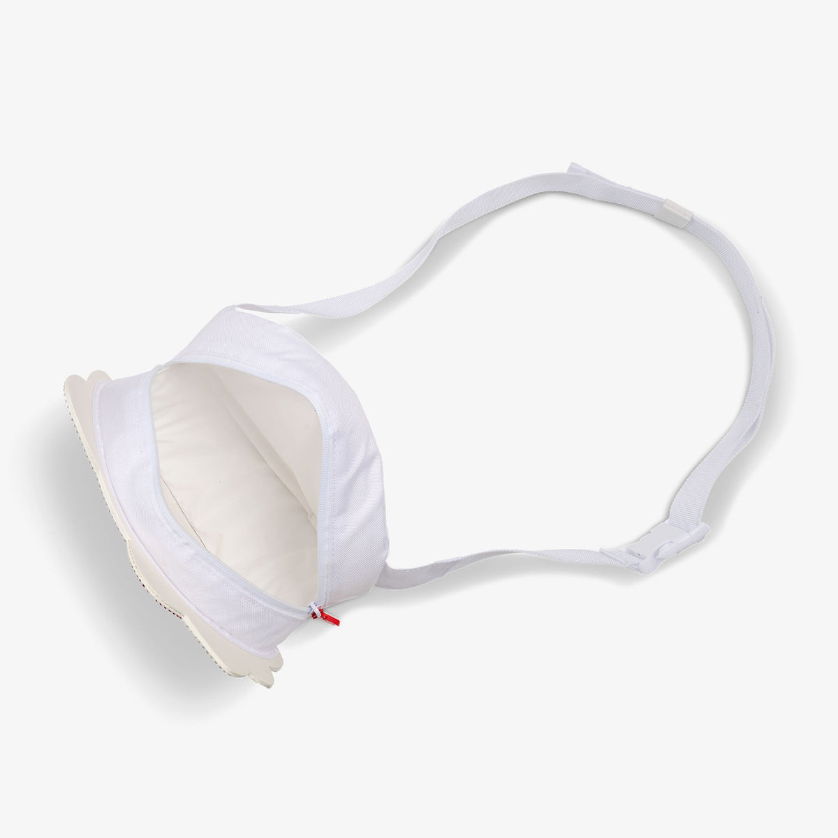 hello-kitty-classic-fanny-pack-j4 00027928-O2_ae2669ba-64a8-48bc-b8c3-bc035c959835.jpg