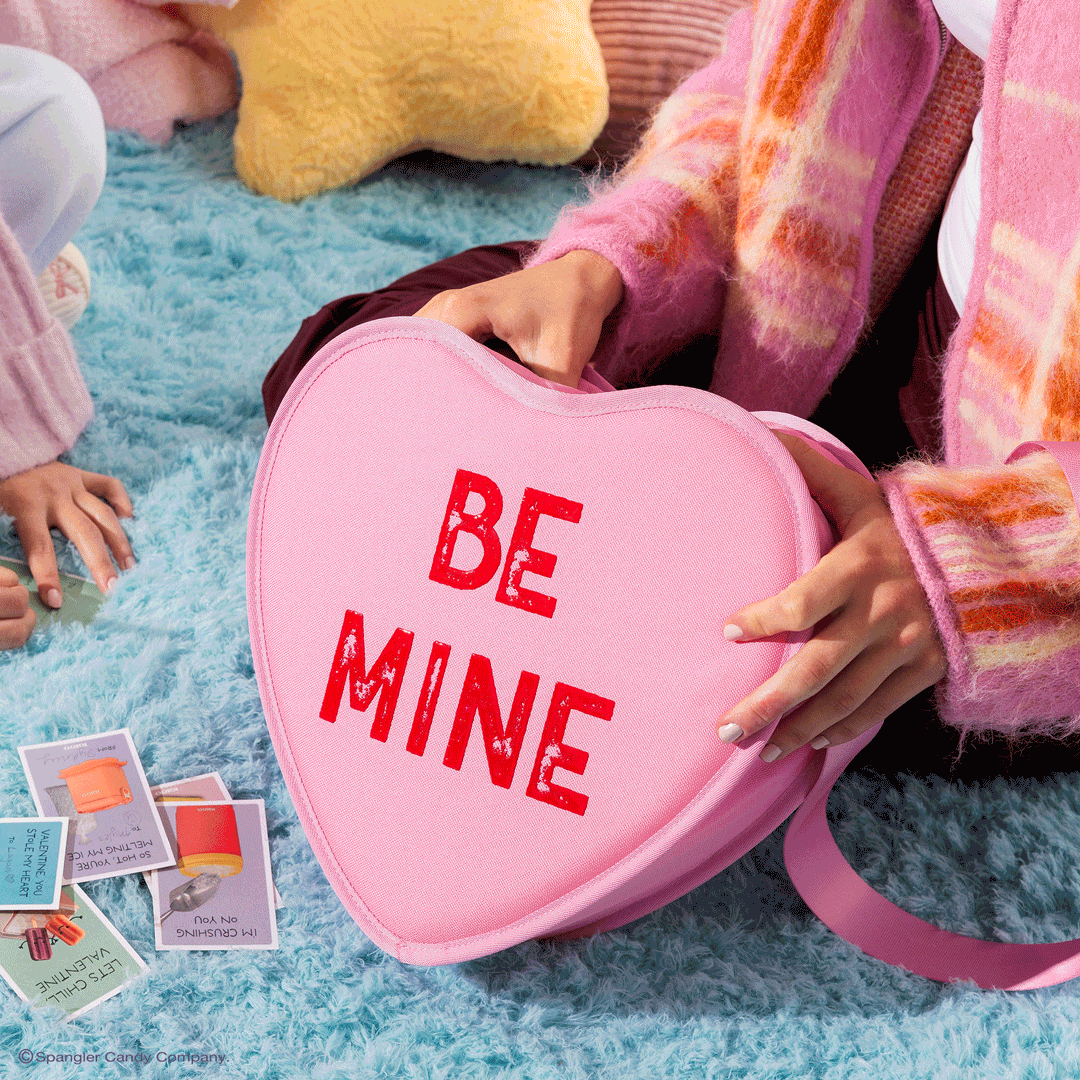 sweethearts-candies-be-mine-cooler-bag-o1 Sweethearts_NATIVE_PDP_Novelty-Tote_GIF.gif
